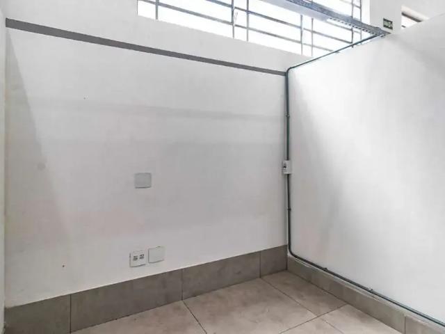 Ponto Comercial aluguel em Região Imediata de São Paulo, Região Metropolitana de São Paulo