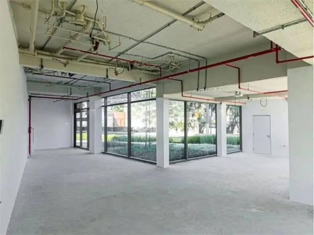 Ponto Comercial aluguel em Região Imediata de São Paulo, Região Metropolitana de São Paulo