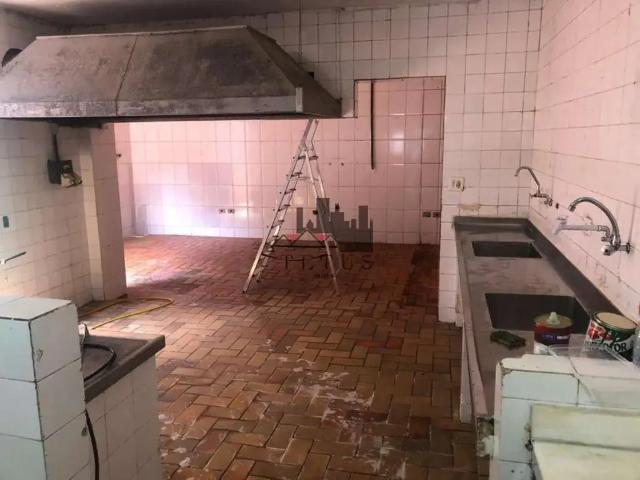 Ponto Comercial aluguel em Região Imediata de São Paulo, Região Metropolitana de São Paulo