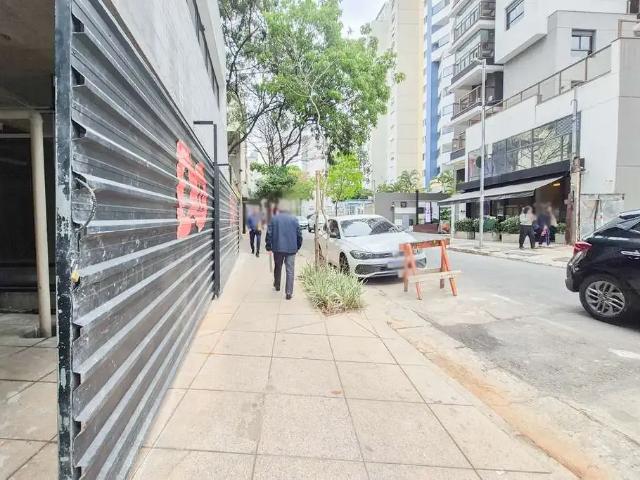Ponto Comercial aluguel em Região Imediata de São Paulo, Região Metropolitana de São Paulo