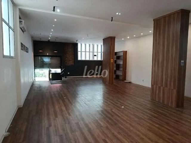 Ponto Comercial aluguel em Região Imediata de São Paulo, Região Metropolitana de São Paulo