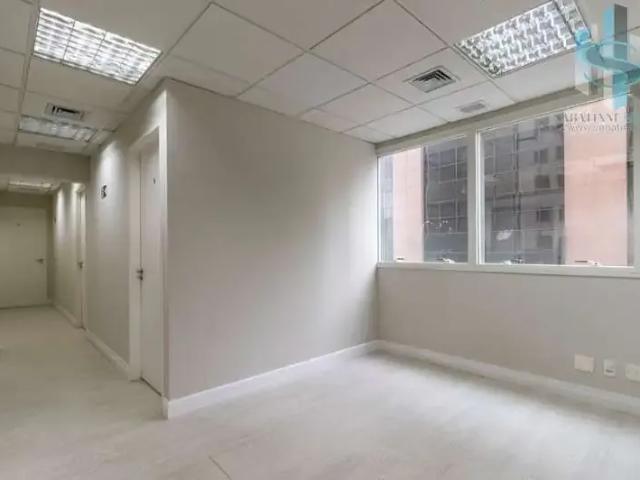 Ponto Comercial aluguel em Região Imediata de São Paulo, Região Metropolitana de São Paulo