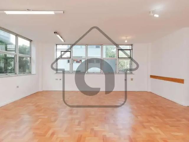 Ponto Comercial aluguel em Região Imediata de São Paulo, Região Metropolitana de São Paulo