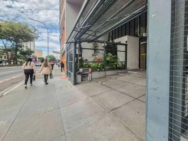 Ponto Comercial aluguel em Região Imediata de São Paulo, Região Metropolitana de São Paulo