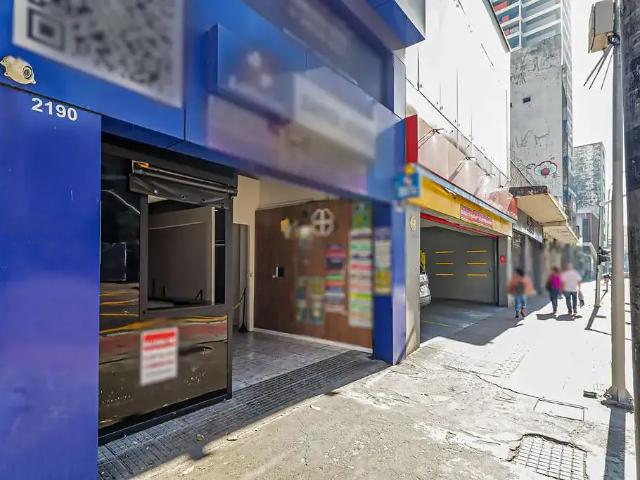 Ponto Comercial aluguel em Região Imediata de São Paulo, Região Metropolitana de São Paulo