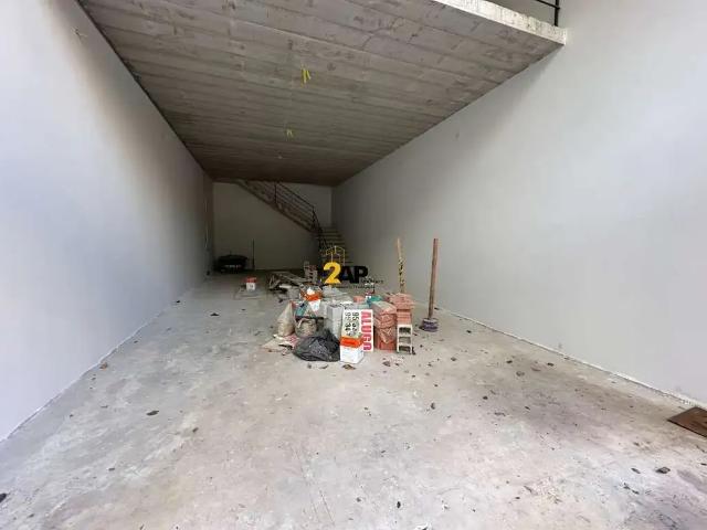 Ponto Comercial aluguel em Região Imediata de São Paulo, Região Metropolitana de São Paulo