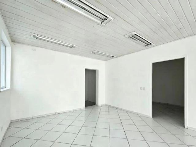 Ponto Comercial aluguel em Região Imediata de São Paulo, Região Metropolitana de São Paulo