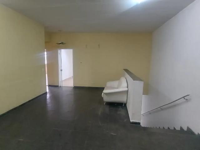 Ponto Comercial aluguel em Região Imediata de São Paulo, Região Metropolitana de São Paulo