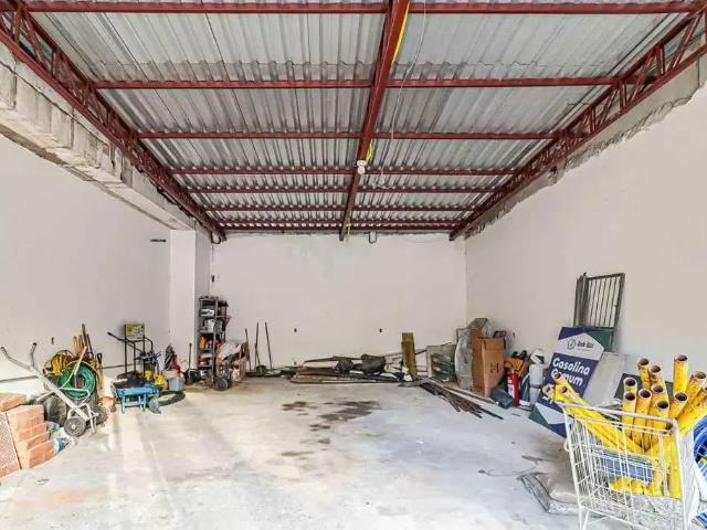 Ponto Comercial aluguel em Região Imediata de São Paulo, Região Metropolitana de São Paulo