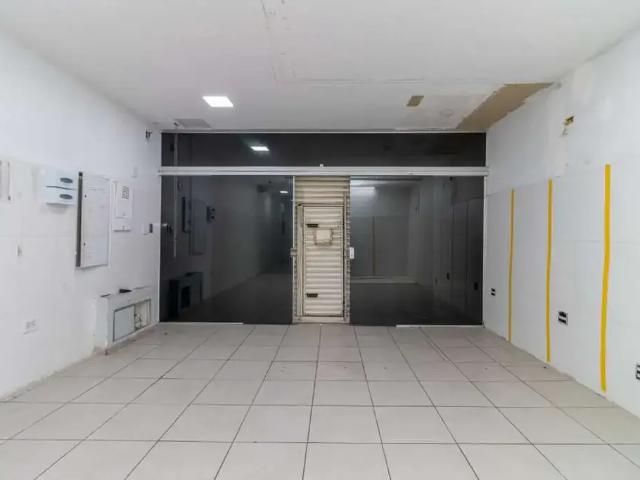 Ponto Comercial aluguel em Região Imediata de São Paulo, Região Metropolitana de São Paulo