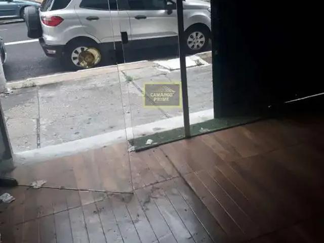 Ponto Comercial aluguel em Região Imediata de São Paulo, Região Metropolitana de São Paulo