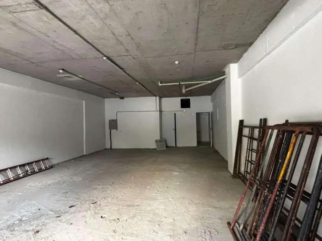 Ponto Comercial aluguel em Região Imediata de São Paulo, Região Metropolitana de São Paulo