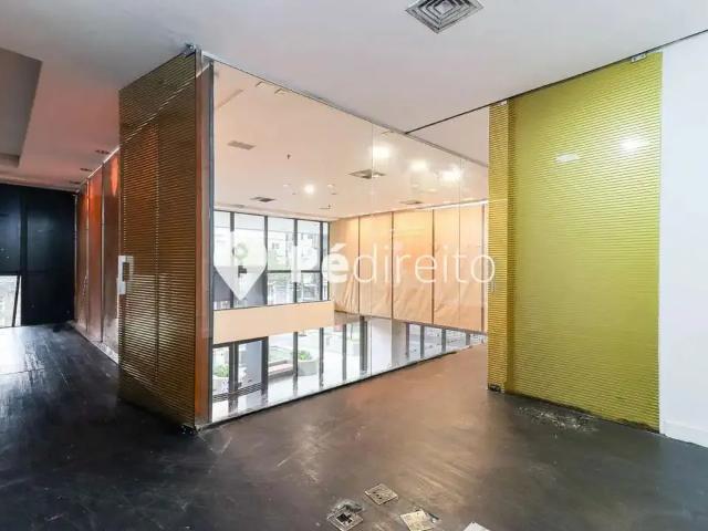 Ponto Comercial aluguel em Região Imediata de São Paulo, Região Metropolitana de São Paulo