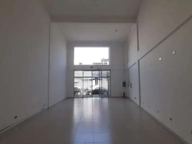 Ponto Comercial aluguel em Região Imediata de São Paulo, Região Metropolitana de São Paulo
