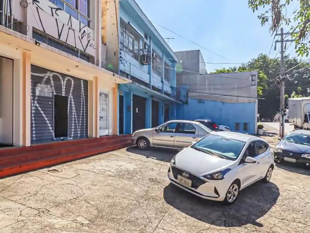 Ponto Comercial aluguel em Região Imediata de São Paulo, Região Metropolitana de São Paulo