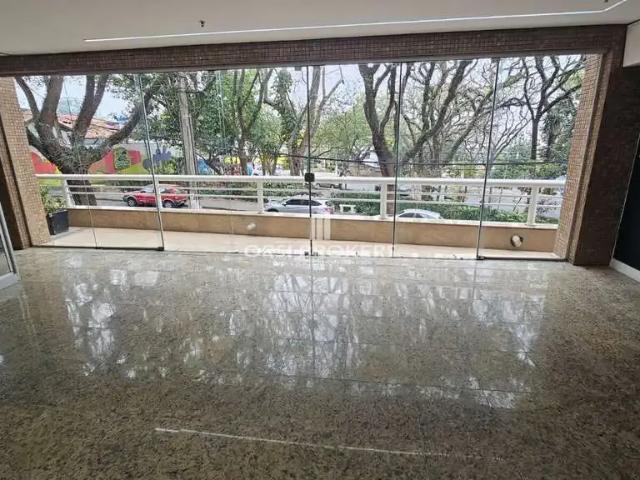 Ponto Comercial aluguel em Região Imediata de São Paulo, Região Metropolitana de São Paulo