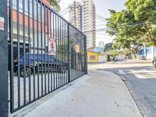 Ponto Comercial aluguel em Região Imediata de São Paulo, Região Metropolitana de São Paulo