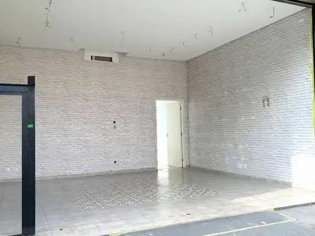 Ponto Comercial aluguel em Região Imediata de São Paulo, Região Metropolitana de São Paulo