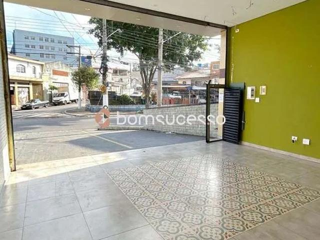 Ponto Comercial aluguel em Região Imediata de São Paulo, Região Metropolitana de São Paulo