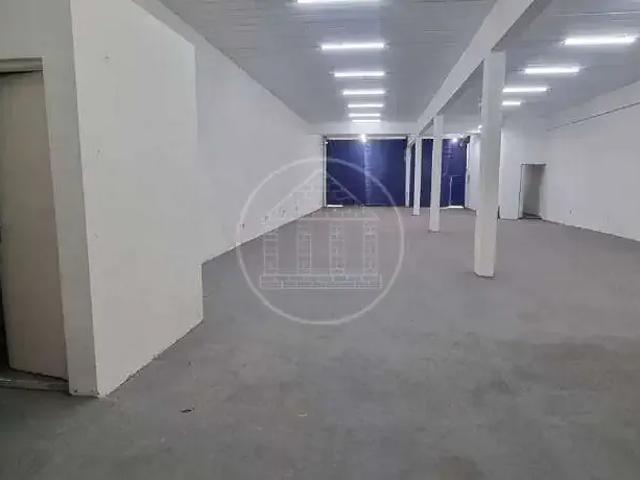 Ponto Comercial aluguel em Região Imediata de São Paulo, Região Metropolitana de São Paulo