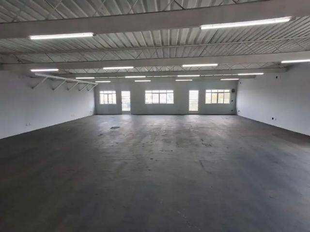 Ponto Comercial aluguel em Região Imediata de São Paulo, Região Metropolitana de São Paulo