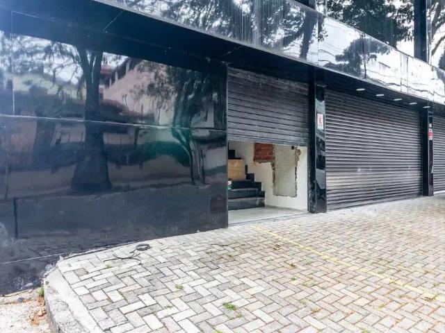 Ponto Comercial aluguel em Região Imediata de São Paulo, Região Metropolitana de São Paulo