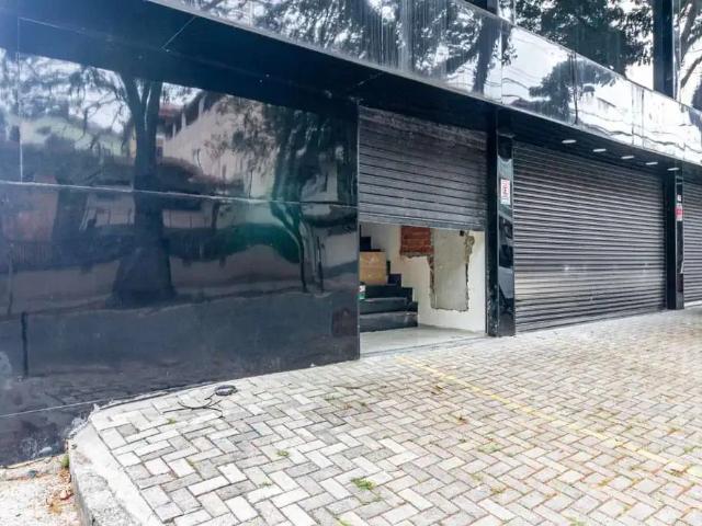 Ponto Comercial aluguel em Região Imediata de São Paulo, Região Metropolitana de São Paulo