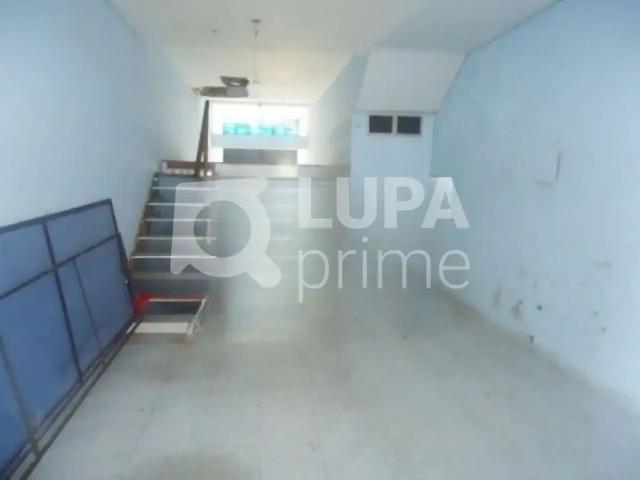 Ponto Comercial aluguel em Região Imediata de São Paulo, Região Metropolitana de São Paulo