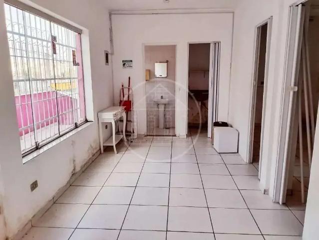 Ponto Comercial aluguel em Região Imediata de São Paulo, Região Metropolitana de São Paulo