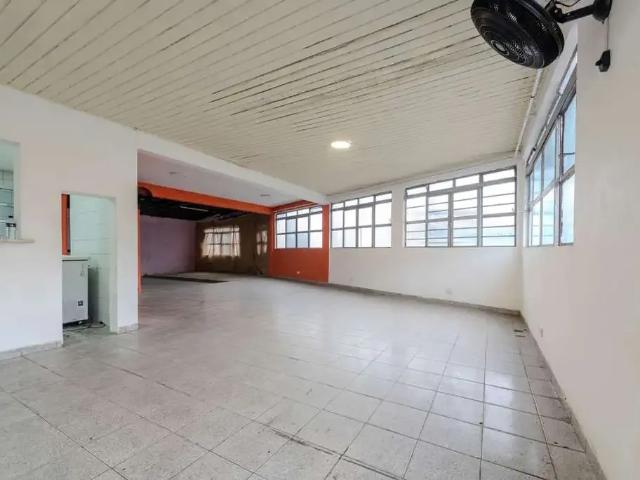 Ponto Comercial aluguel em Região Imediata de São Paulo, Região Metropolitana de São Paulo