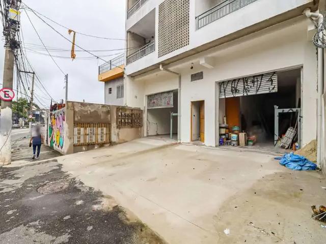 Ponto Comercial aluguel em Região Imediata de São Paulo, Região Metropolitana de São Paulo