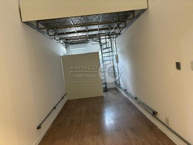Ponto Comercial aluguel em Região Imediata de São Paulo, Região Metropolitana de São Paulo