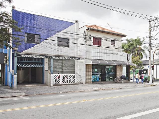Ponto Comercial aluguel em Região Imediata de São Paulo, Região Metropolitana de São Paulo