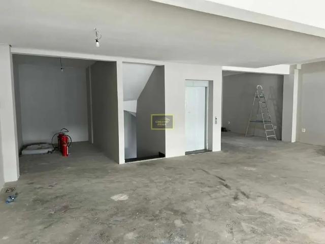 Ponto Comercial aluguel em Região Imediata de São Paulo, Região Metropolitana de São Paulo