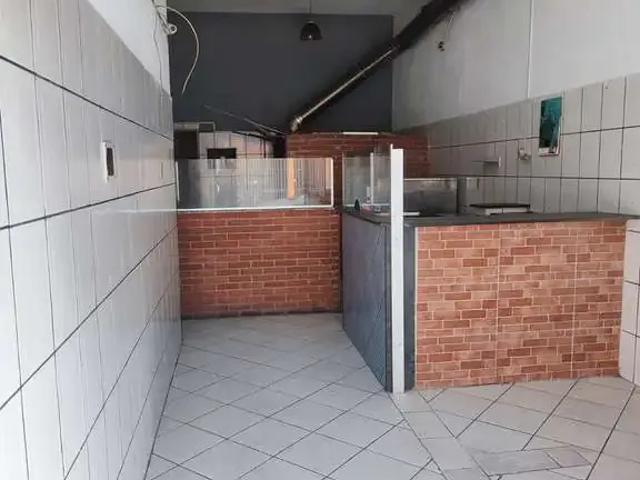 Ponto Comercial aluguel em Região Imediata de São Paulo, Região Metropolitana de São Paulo