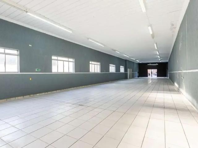 Ponto Comercial aluguel em Região Imediata de São Paulo, Região Metropolitana de São Paulo