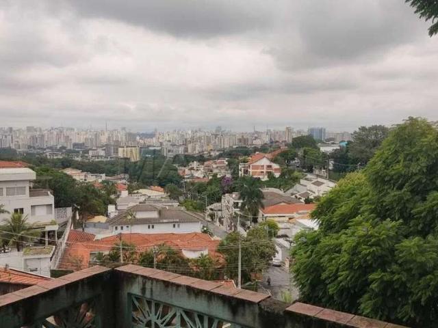 Ponto Comercial aluguel em Região Imediata de São Paulo, Região Metropolitana de São Paulo