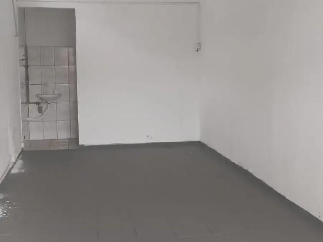 Ponto Comercial aluguel em Região Imediata de São Paulo, Região Metropolitana de São Paulo