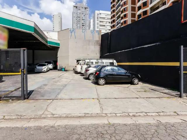 Ponto Comercial aluguel em Região Imediata de São Paulo, Região Metropolitana de São Paulo
