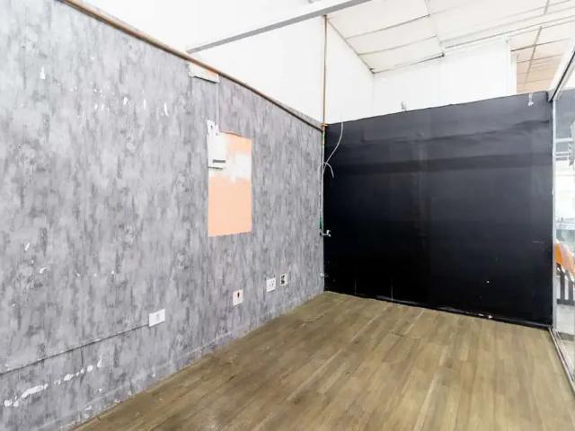 Ponto Comercial aluguel em Região Imediata de São Paulo, Região Metropolitana de São Paulo