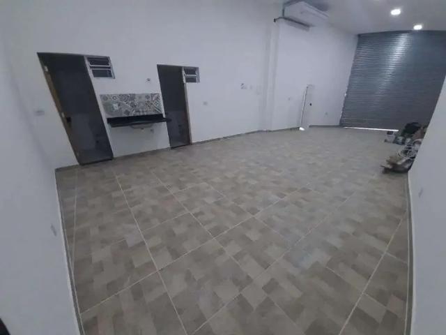 Ponto Comercial aluguel em Região Imediata de São Paulo, Região Metropolitana de São Paulo