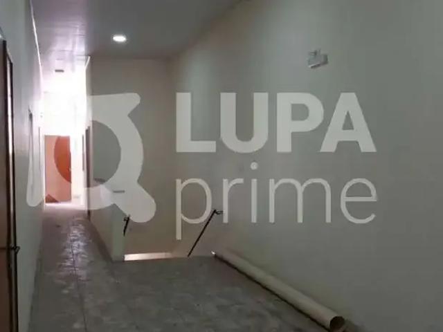 Ponto Comercial aluguel em Região Imediata de São Paulo, Região Metropolitana de São Paulo