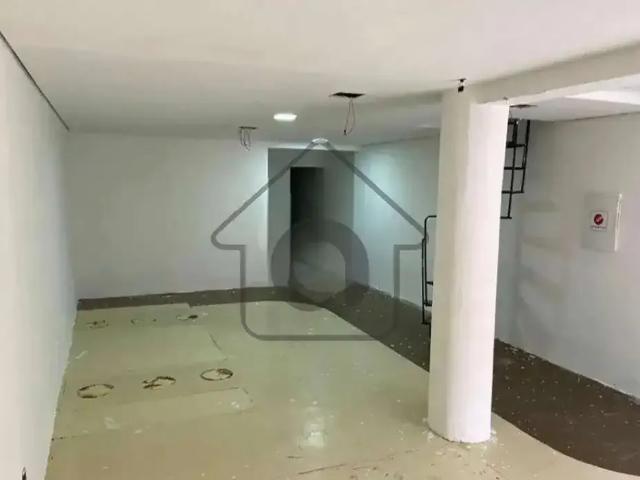 Ponto Comercial aluguel em Região Imediata de São Paulo, Região Metropolitana de São Paulo