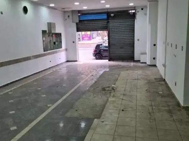 Ponto Comercial aluguel em Região Imediata de São Paulo, Região Metropolitana de São Paulo