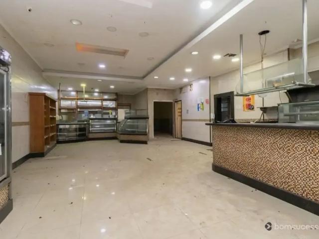 Ponto Comercial aluguel em Região Imediata de São Paulo, Região Metropolitana de São Paulo