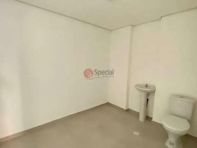 Ponto Comercial aluguel em Região Imediata de São Paulo, Região Metropolitana de São Paulo