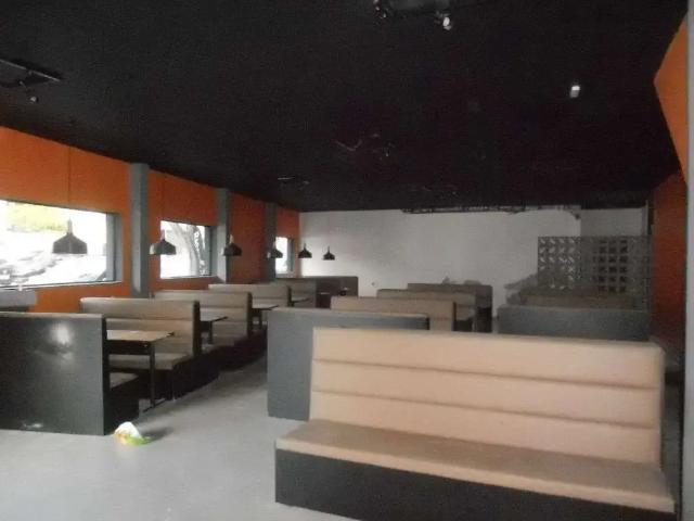 Ponto Comercial aluguel em Região Imediata de São Paulo, Região Metropolitana de São Paulo