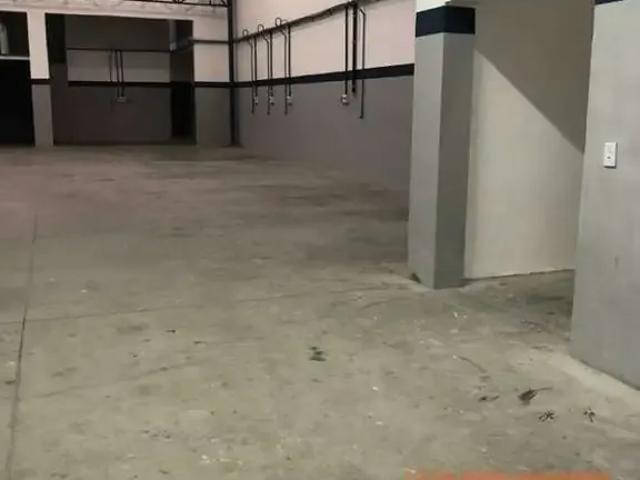 Ponto Comercial aluguel em Região Imediata de São Paulo, Região Metropolitana de São Paulo