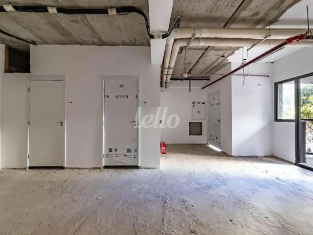 Ponto Comercial aluguel em Região Imediata de São Paulo, Região Metropolitana de São Paulo