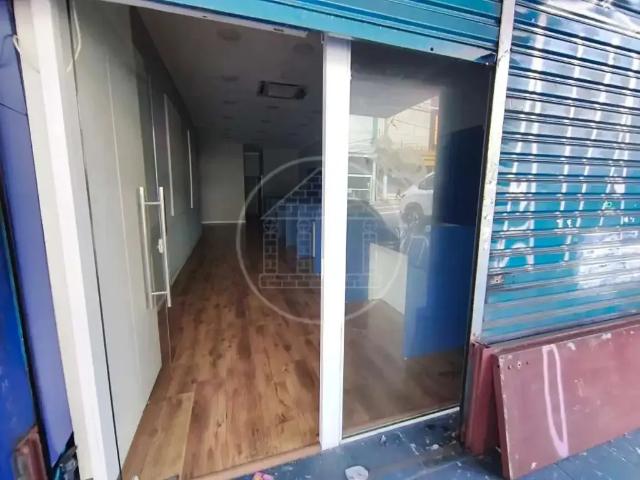 Ponto Comercial aluguel em Região Imediata de São Paulo, Região Metropolitana de São Paulo
